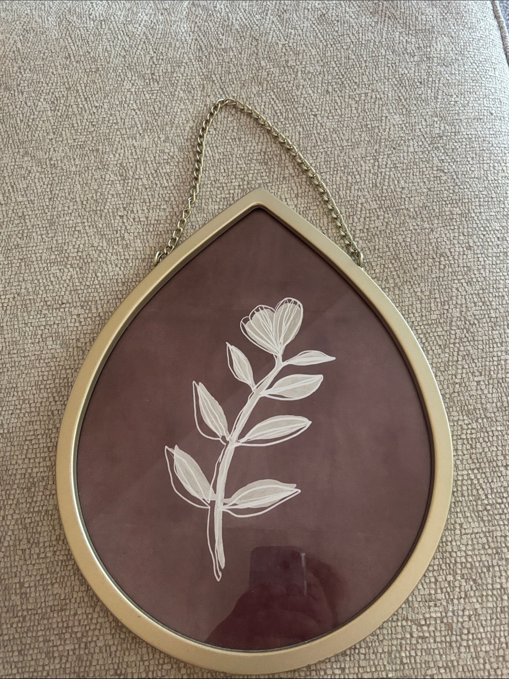 Gold Teardrop Floral Wall Decor - White Flower on Burgundy